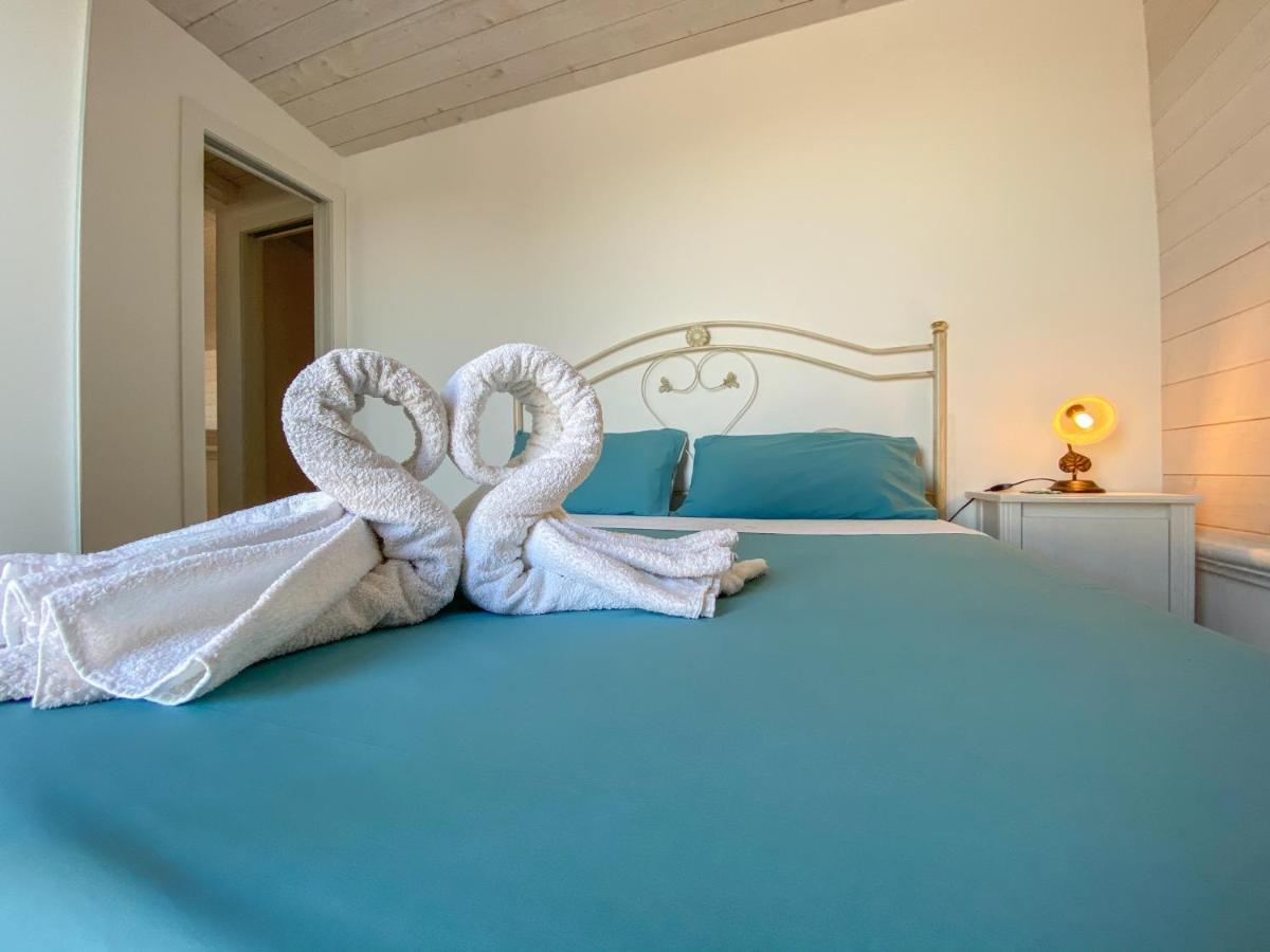 Villa Barnaba Country House & Pool Полиняно а Маре Екстериор снимка